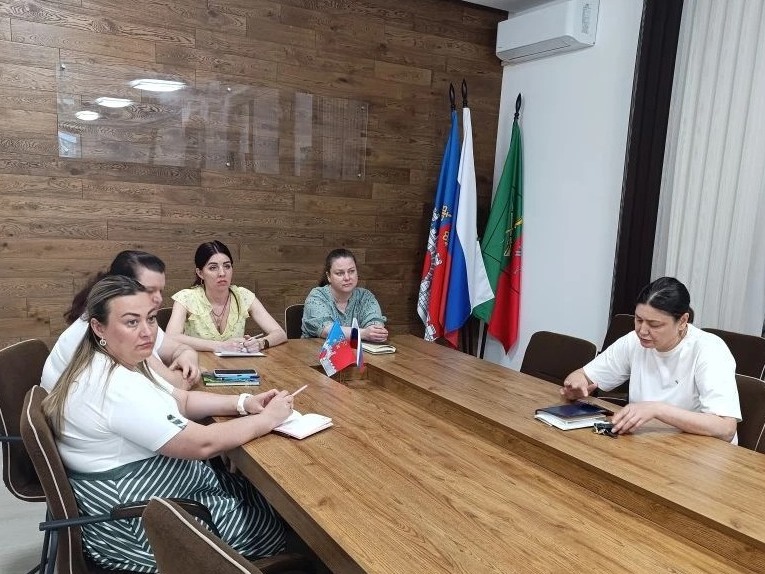 Экран с участниками видеоконференции.